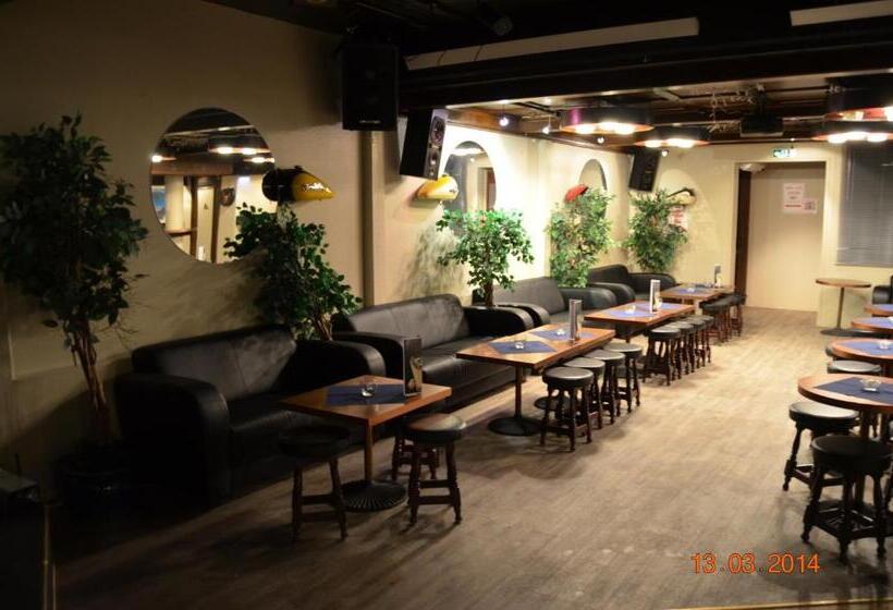 هتل Mehamn Arctic