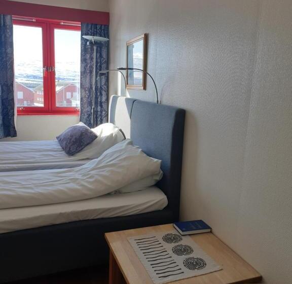 هتل Mehamn Arctic