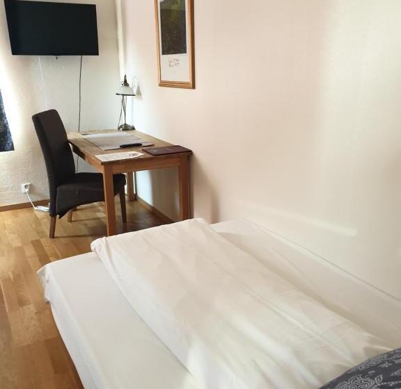 هتل Mehamn Arctic