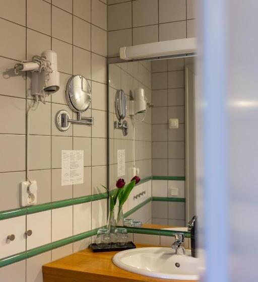 Отель Munkedals Herrgård