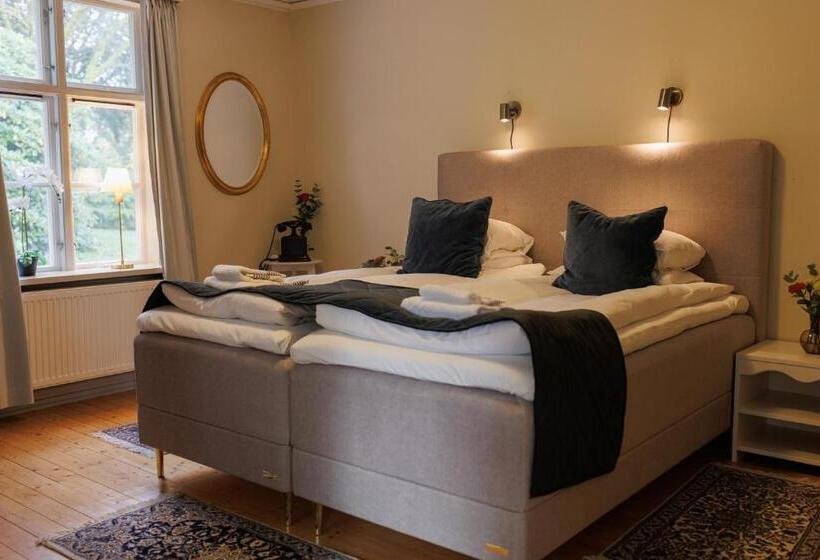 Отель Munkedals Herrgård