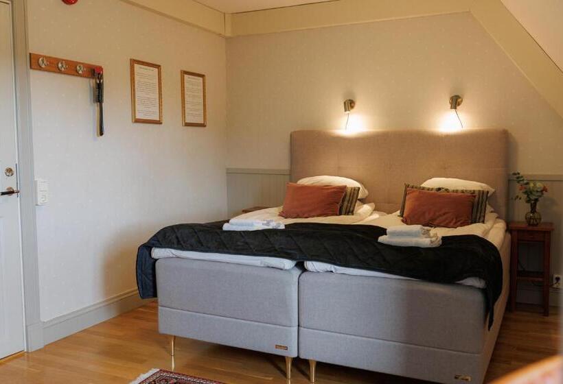 Отель Munkedals Herrgård