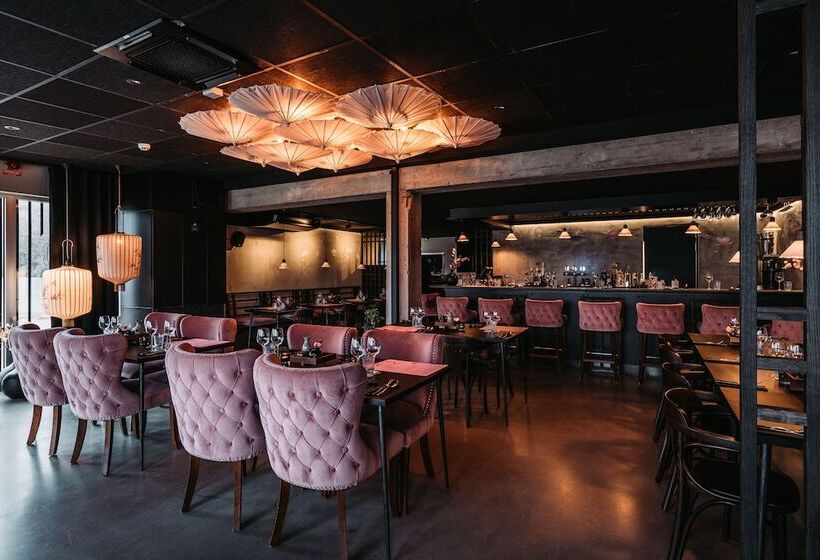 בית מלון כפרי Ocean