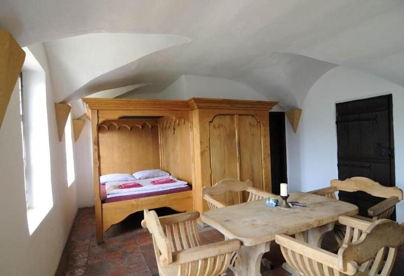 فندق Penzion Hrad