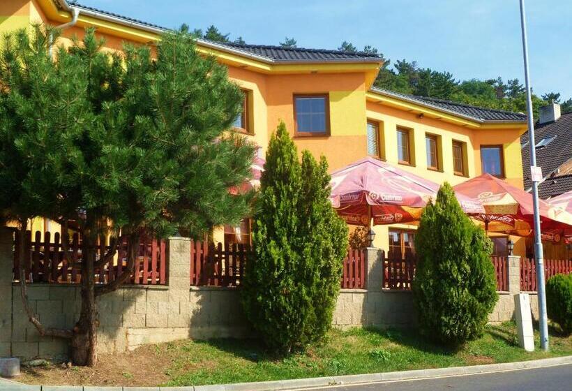酒店 Pohádka