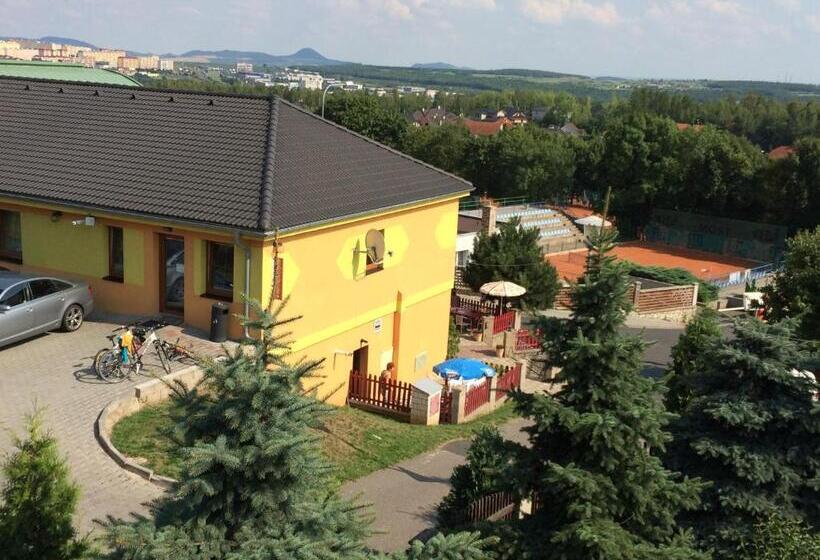 酒店 Pohádka