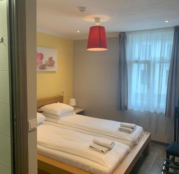 هتل Restaurant La Piazza