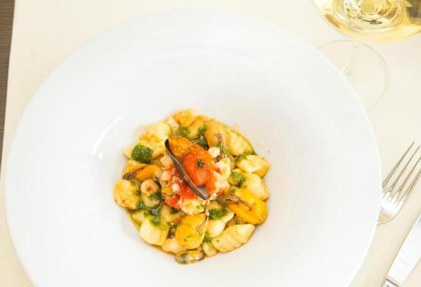 هتل Restaurant La Piazza