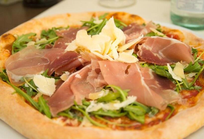 هتل Restaurant La Piazza