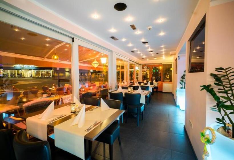 هتل Restaurant La Piazza