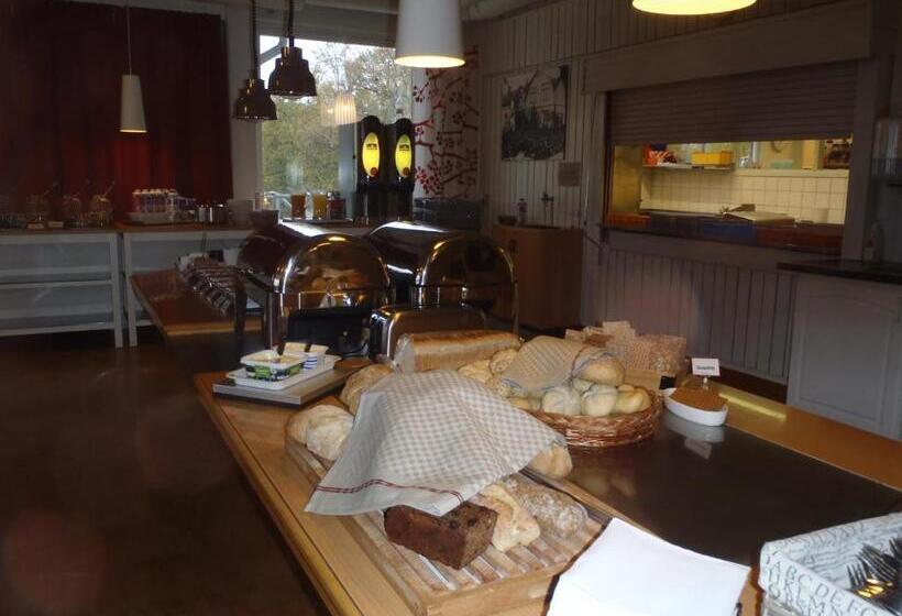 ホテル Stf Malmfaltens Folkhogskola