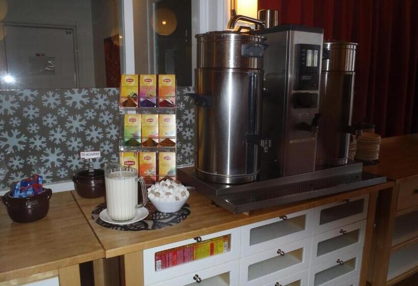 ホテル Stf Malmfaltens Folkhogskola