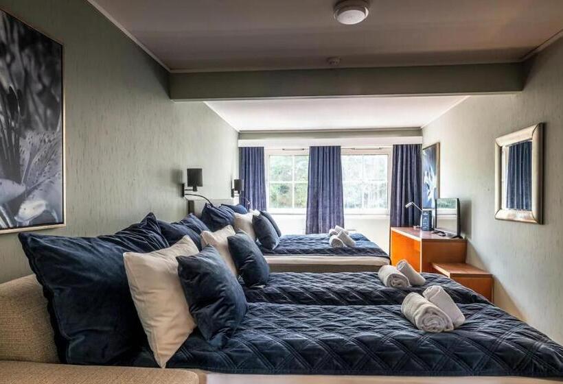 Storebaug Hotell & Kro