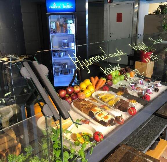 Storebaug Hotell & Kro