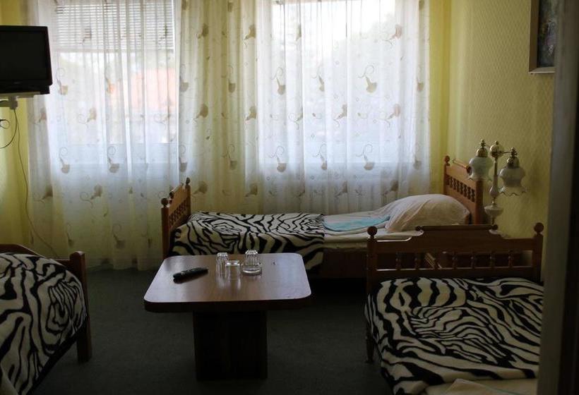 هتل Bed And Breakfast Taurage Center