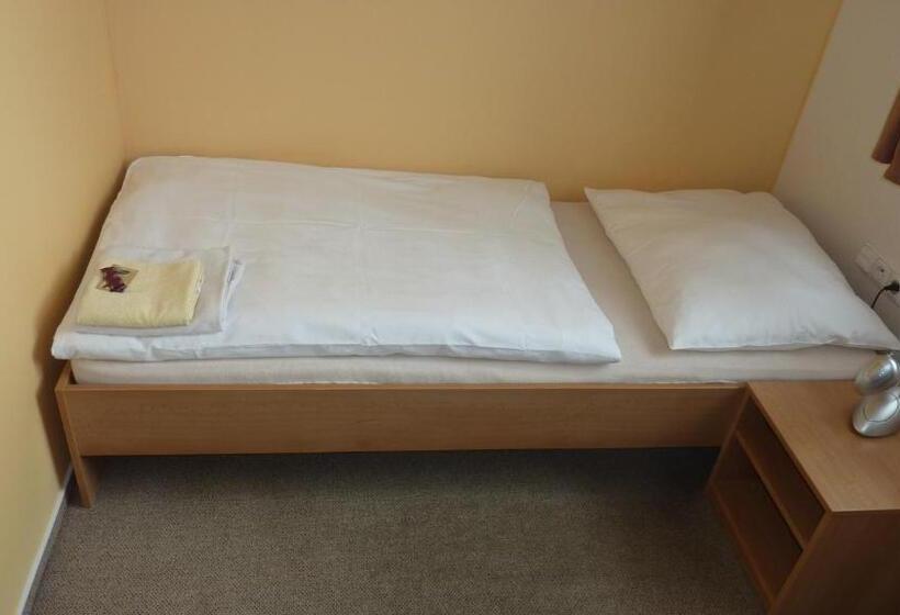 Hotel Tht