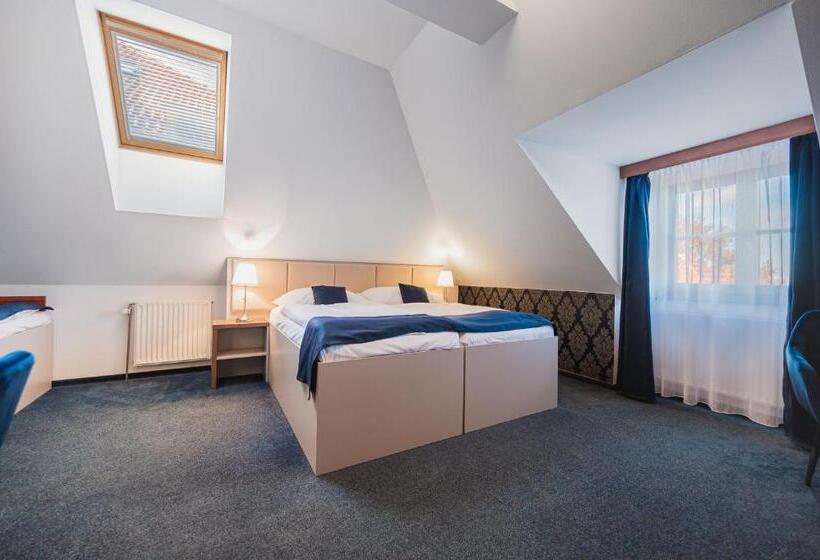 فندق U Královny Elišky