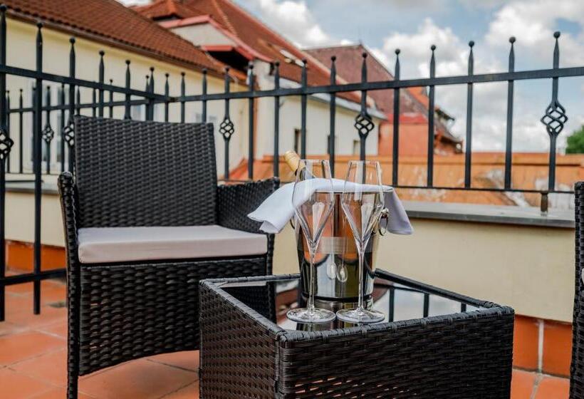 فندق U Královny Elišky