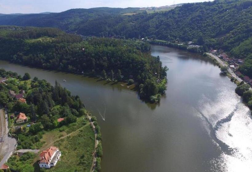 호텔 V Pivovaře Davle