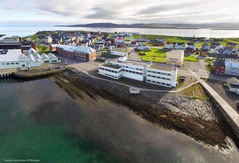 Отель Vardø