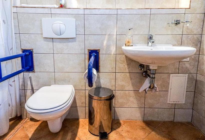 هتل Vila Vitalija