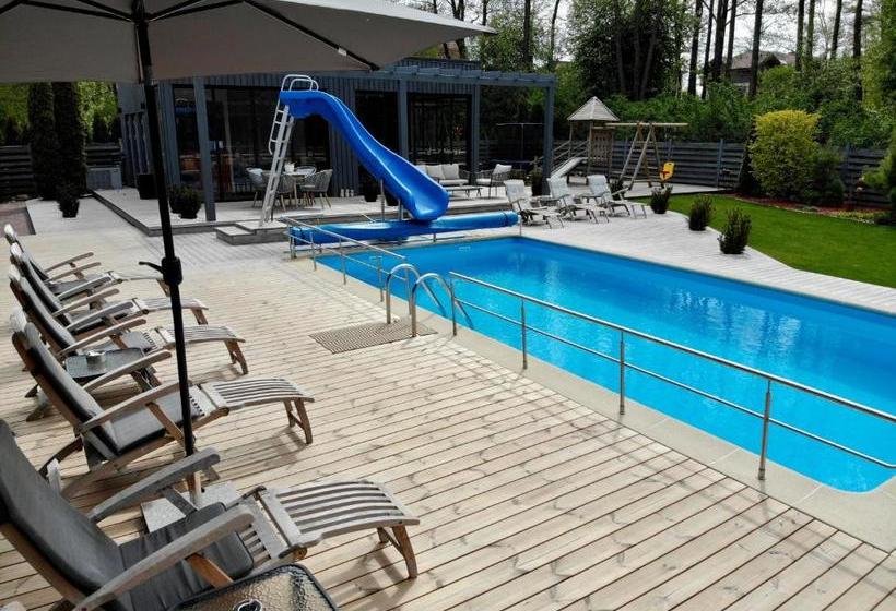 هتل Vila Vitalija