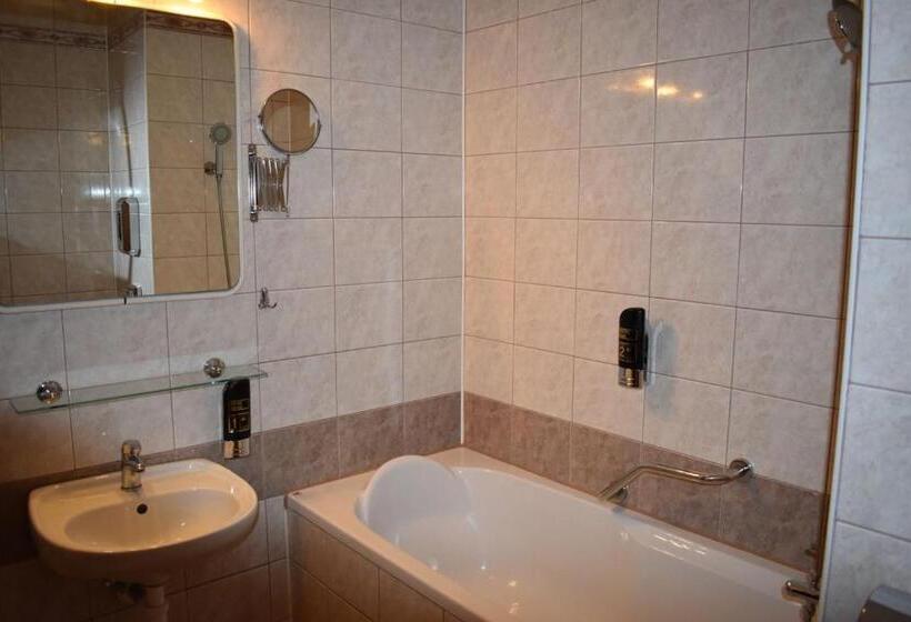 فندق Zlatá štika