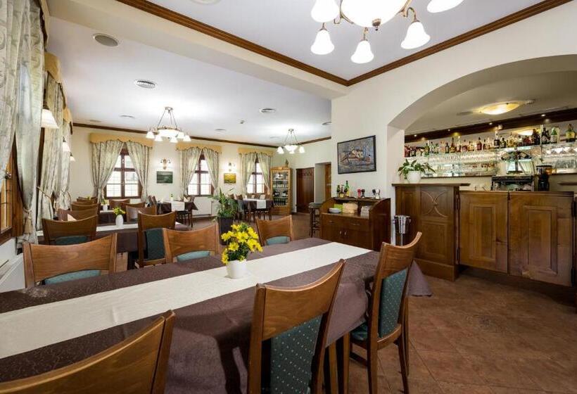 בית מלון כפרי Zlaty Lev