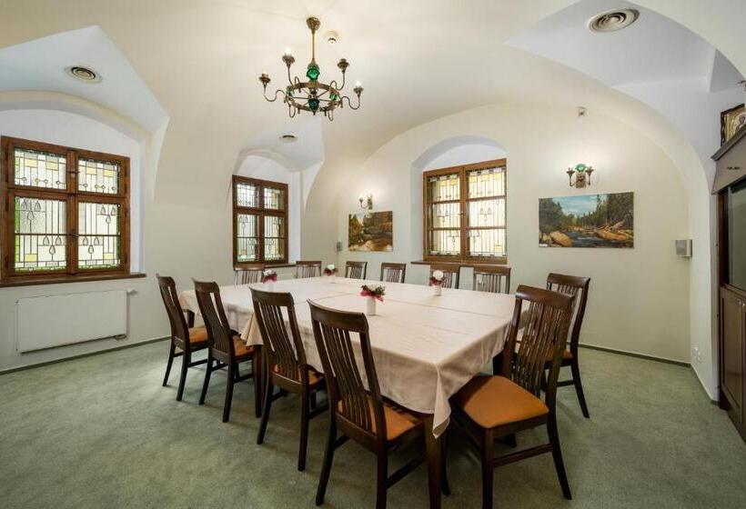 בית מלון כפרי Zlaty Lev