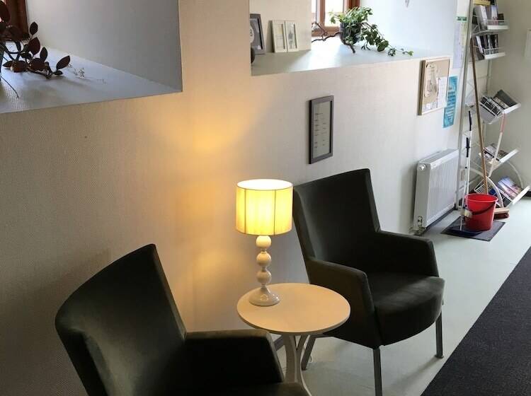 Hässleholmsgårdens Vandrarhem