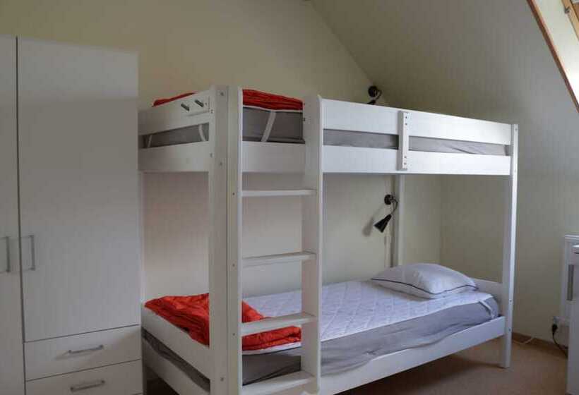 Kärraton Vandrarhem   Hostel