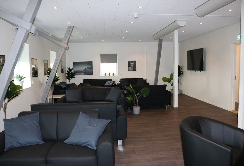 Kärraton Vandrarhem   Hostel