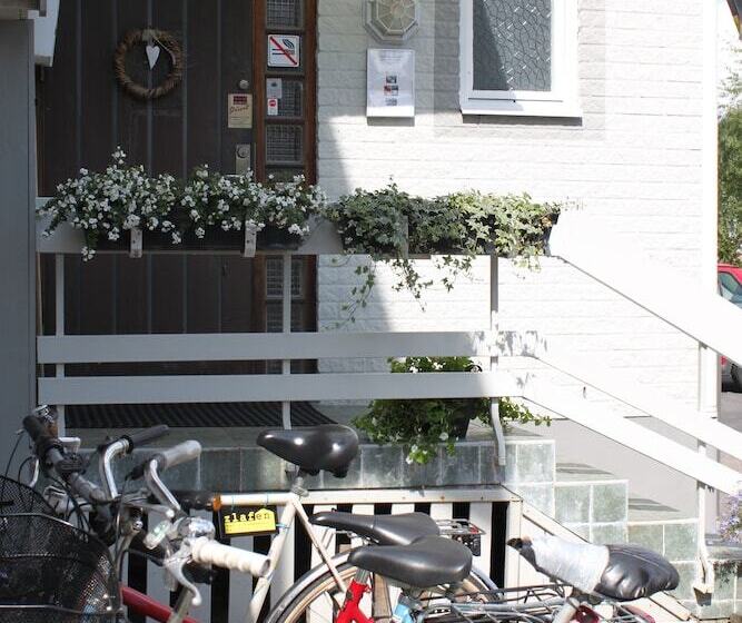 L Zlafen Bed And Breakfast