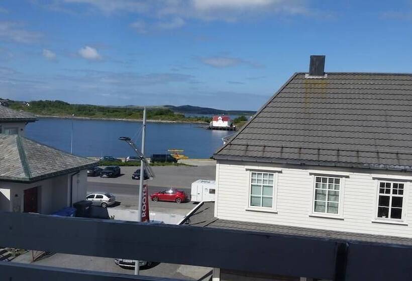 Мотель Corner Hotell