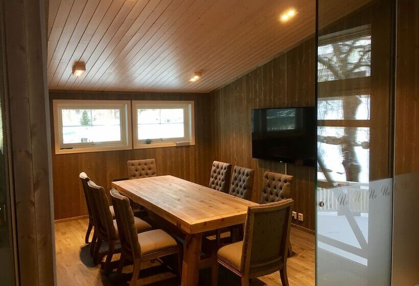 Nermo Hotel & Apartments