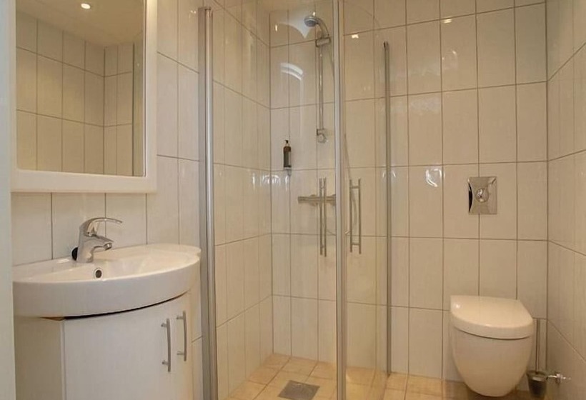 Nermo Hotel & Apartments