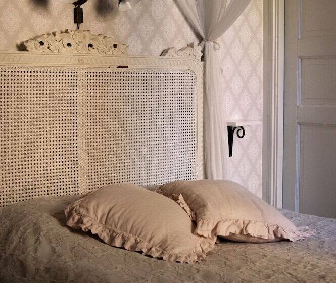 Okens Bed & Breakfast