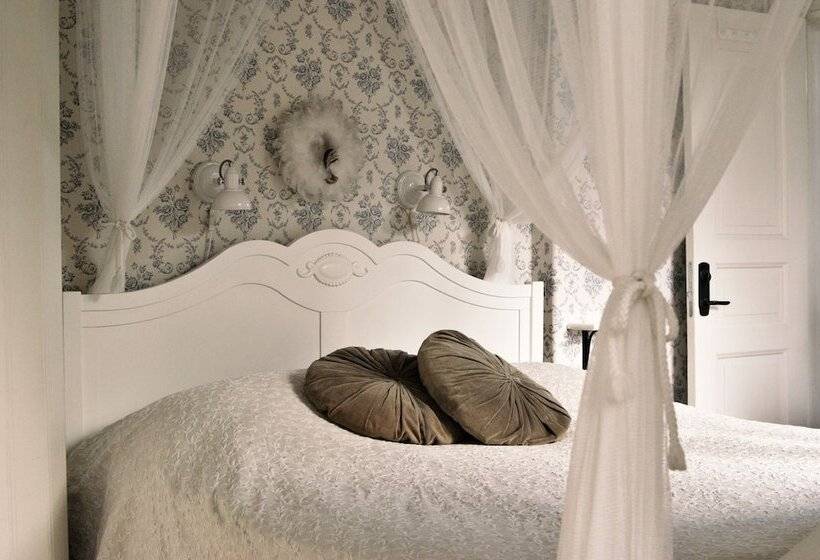 Okens Bed & Breakfast