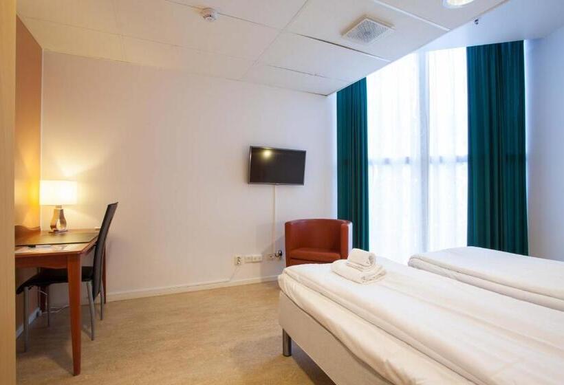 Pronova Hotell & Vandrarhem