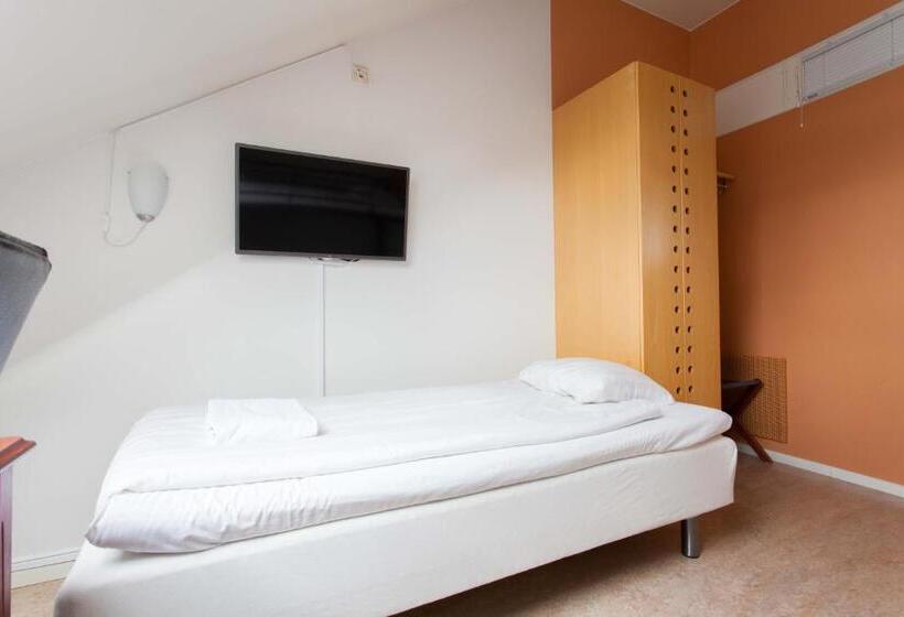 Pronova Hotell & Vandrarhem