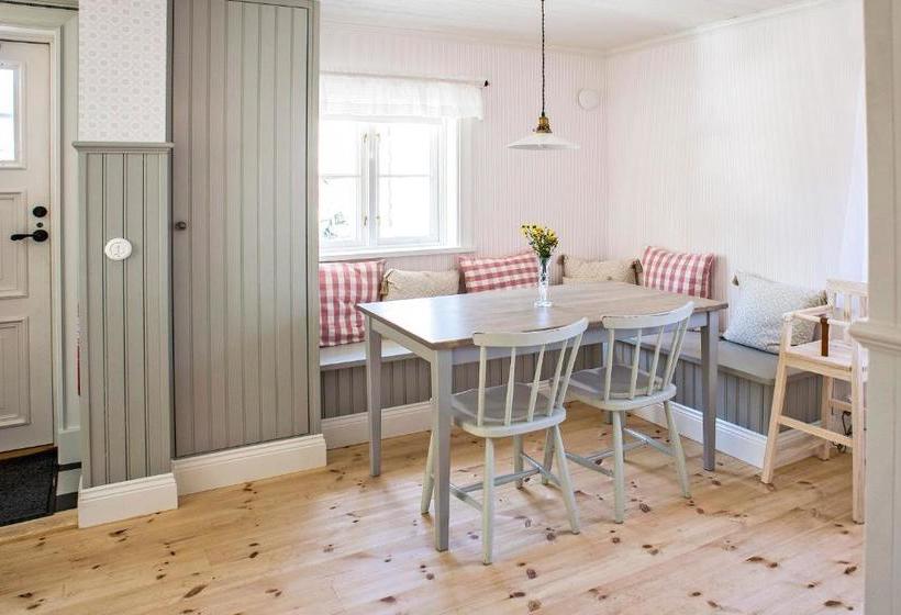 אתר נופש Astrid Lindgrens Världs Gästboende