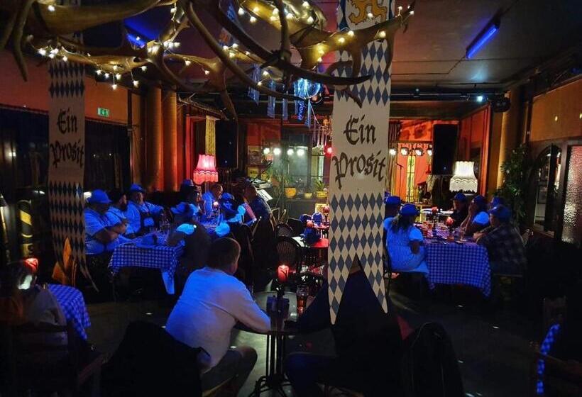 منتجع Le Ski Lodge & Steakhouse