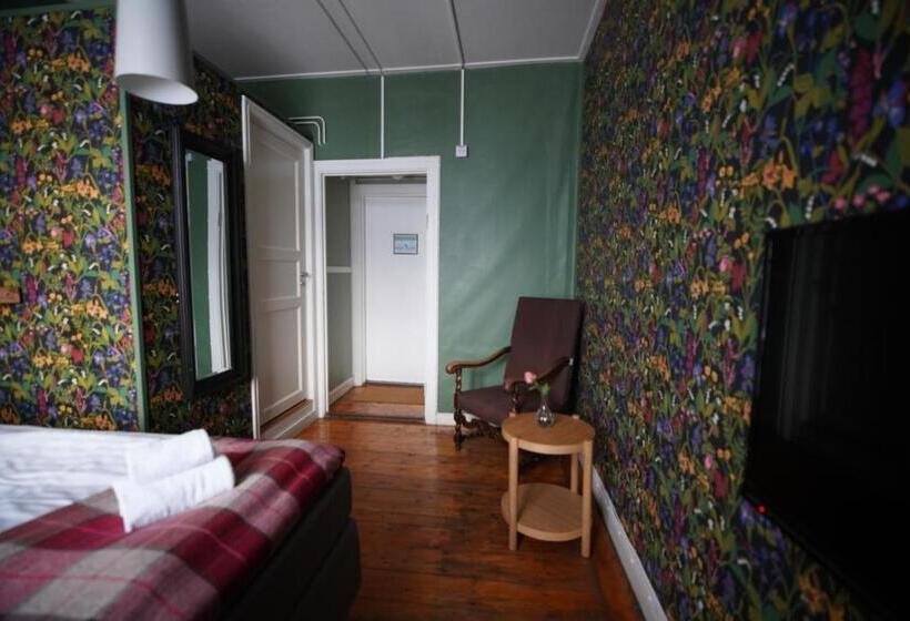 منتجع Le Ski Lodge & Steakhouse