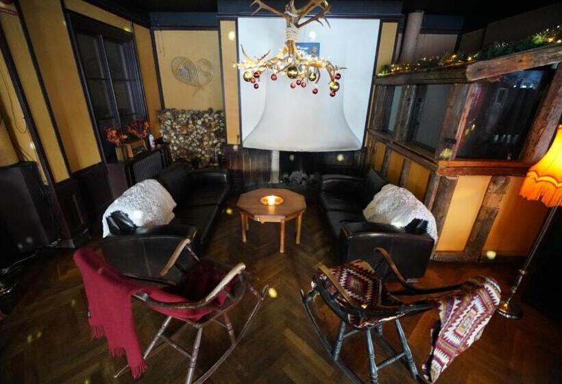 منتجع Le Ski Lodge & Steakhouse