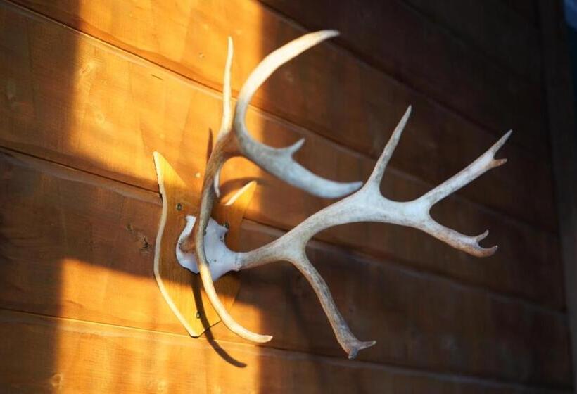 منتجع Le Ski Lodge & Steakhouse