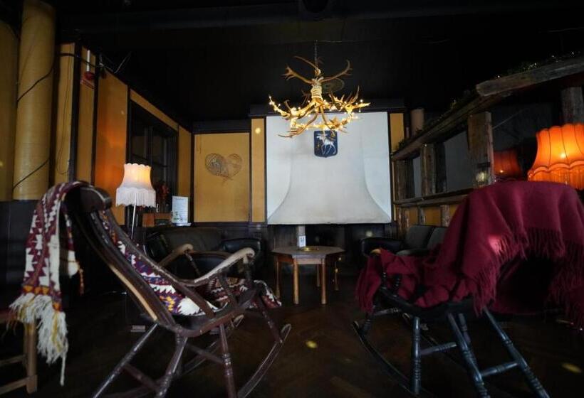 منتجع Le Ski Lodge & Steakhouse