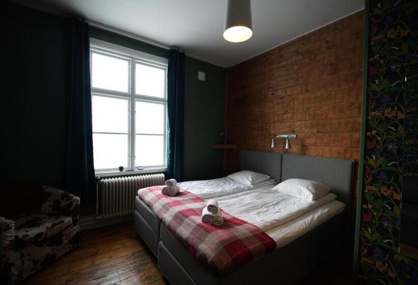 منتجع Le Ski Lodge & Steakhouse