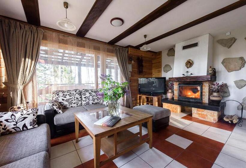 استراحتگاه Svečių Namai Smalvas