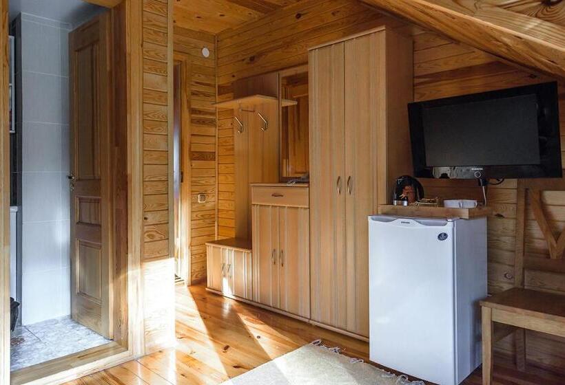 استراحتگاه Svečių Namai Smalvas