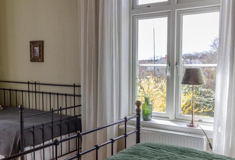 Rosenhill Bed & Breakfast